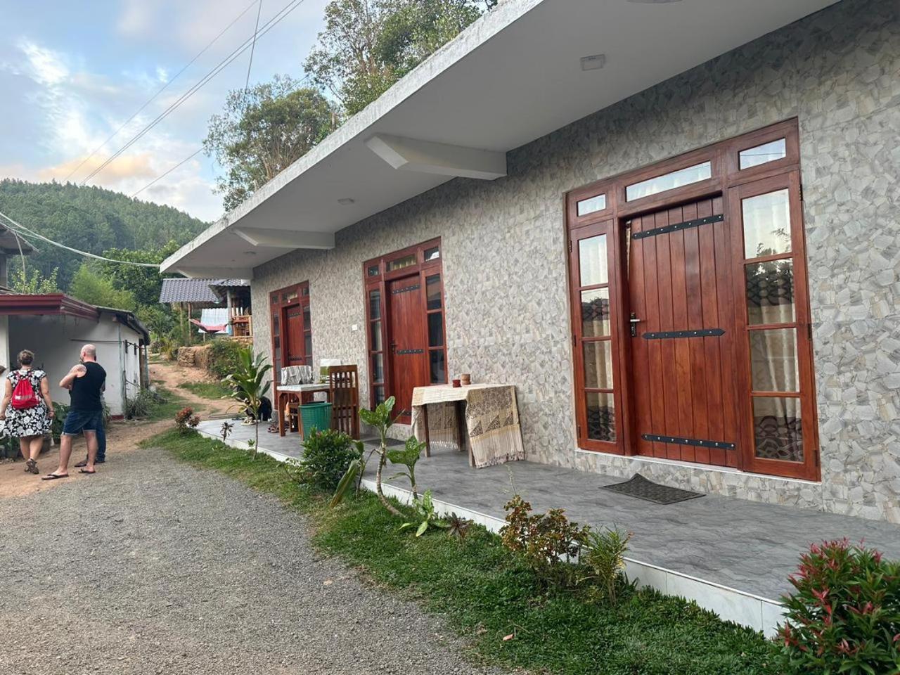 Why Not Guest House إيلا المظهر الخارجي الصورة